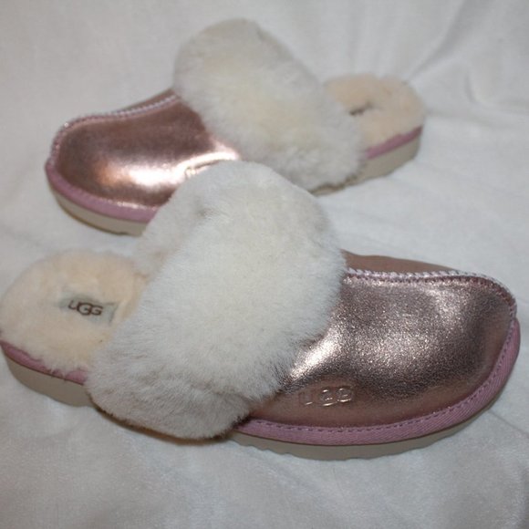 NIB UGG COZY PINK METALLIC PINK SLIP ON SLIDE SHEARLING SLIPPERS - Picture 3 of 7